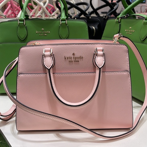 Kate Spade Madison Saffiano Leather Small Satchel
COLOR:
Conch Pink
NWT - Picture 14 of 16